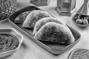 Zaatar Khamir Flatbread