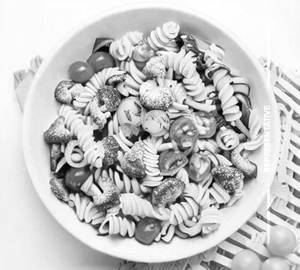 Pasta salad veg