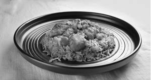 Chef's special chicken schezwan fried rice