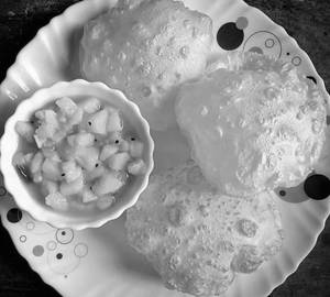 Luchi(5 Pcs)+Sada Alur Torkari
