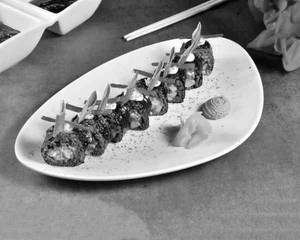Truffle Togarashi Blue Rice Roll Sushi