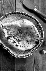Stuffed naan