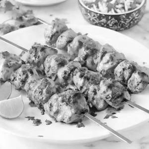 Lehsuni chicken tikka         