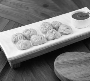 Chicken Steamed Momos [6 Pieces]