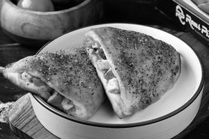 Veg Calzone Pocket