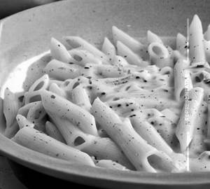 White souce pasta