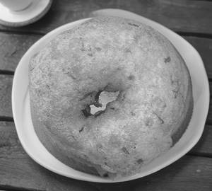 Vada and sambhar [1 piece]