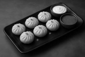 Veg Steamed Momos [6 Pieces]