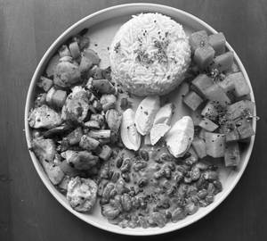 Grilled Chicken Bean Meal