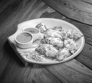 Chicken Afghani Momos [6 Pieces]