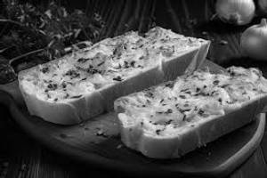Cheesy garlic bread