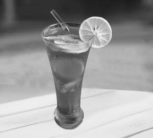 Blue curacao mojito