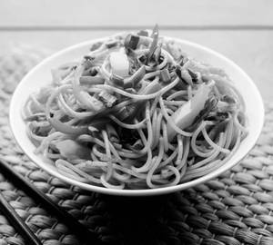 Veg Chilli Garlic Noodles