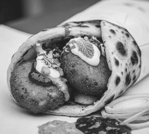 Aloo Tikki Roll