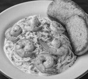Grilled Prawns Alfredo Pasta