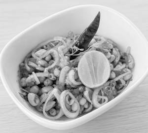 Peanut Sadeko [Spicy: Hot}