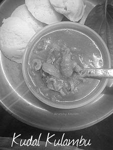 Idly (2 Pc) With Kudal Gravy