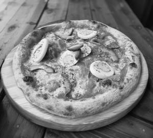 Egg pizza