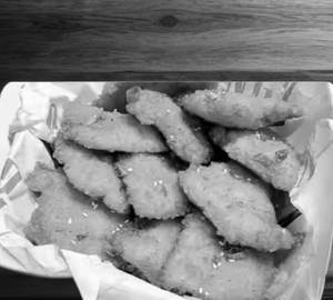 Chicken Nuggets With Mayo Deep