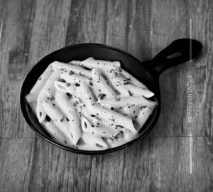 White sauce pasta