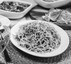 Veg Chilli Garlic Chowmein