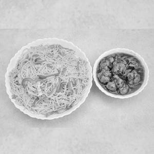 Schezwan Veg Noodles + Gobi Manchurian