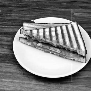 Veg Grilled Sandwich