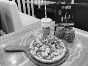 OB Italian Chicken Pizza Medium