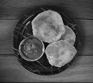 Poori 3 with aloo kurma 