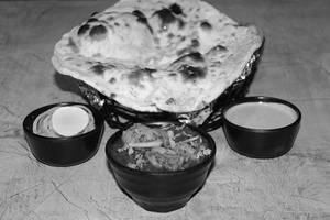 Tawa Chicken + Butter Naan
