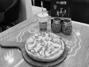 OB Paneer Peppery Pizza Medium