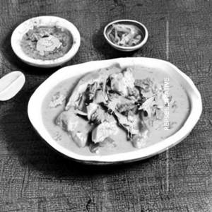 Yellow Thai Curry [Chicken]