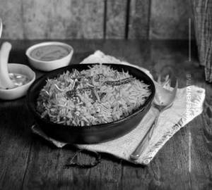 Schezwan Rice [Fish]
