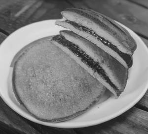 Doramon cake,(venilla flavour,)(egg less)