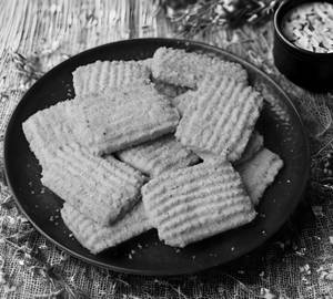 Atta Patti Desi Ghee Cookies - 250Gm