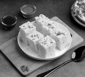 Khaman Dhokla (250 Grams)
