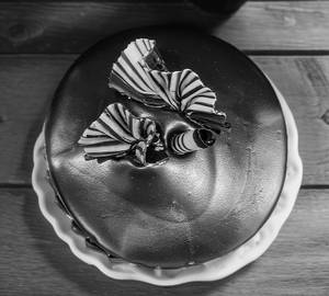 1 kg Eggless Chocolate Truffle Cake