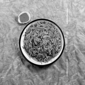 Dhaba Chilli Noodles [Chicken]