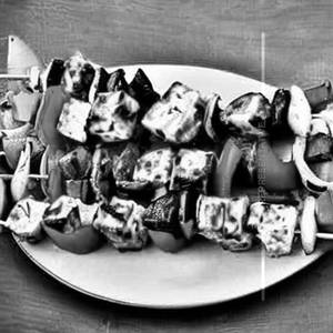 Veg kalegi paneer tikka