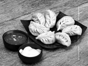Veg steam Momo