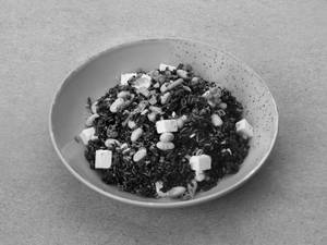 Edamame Garlic Fried Black Rice Veg