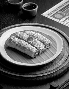 Sesame Coated  Vegetables Spring Roll