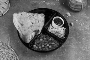 Hurohuri Laal Keema Paratha Combo