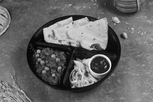 Hurohuri Laal Keema Roti Combo
