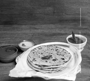 Paneer Pyaaz Paratha