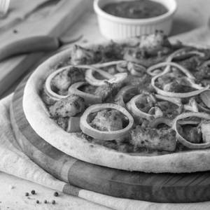 Chicken Makhani Pizza