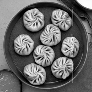 Steamed momos full