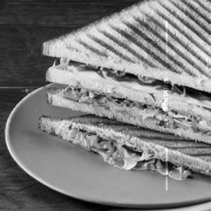Cocktail noodles sandwich cns