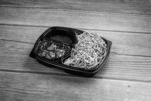Veg Chowmein (1/2) + Chicken Chilli (1/2)
