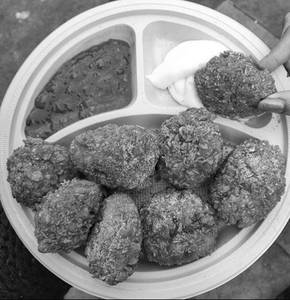 Veg Kurkure Momos (8 Pcs)